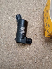 HELLA 8TW 006 848-171 Szélvédőmosó Vízszivattyú 12V Elektromos 2 Csatlakozós – Csatlakozó nélkül, egyébként (állapot: lásd a 2. képet) 2