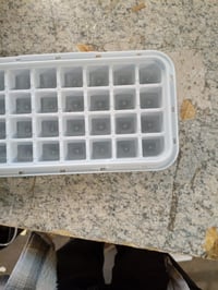 TECHSHARE Kalup za led s poklopcem i kutijom za pohranu, 64 male kockice leda, otpuštanje jednim pritiskom, sigurno za hranu, plava boja, rabljeno 3