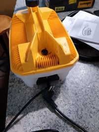 Wagner SteamForce parni skidač tapeta, spremnik od 4 litre, 70 minuta rada, crijevo od 3,7 m, 2000 W, žuto-bijeli 2