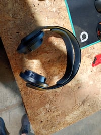 Bezdrôtové herné slúchadlá PlayStation PULSE 3D vo farbe Midnight Black - kompatibilné s PS5, použité, neúplné (bez náušníkov) 2