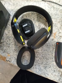 Logitech G G435 LIGHTSPEED vezeték nélküli gaming headset — hibás, alkatrésznek: törött, stick és kábel nélkül (állapot: lásd a 2. képet) 2
