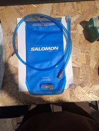 Rezervor de hidratare flexibil Salomon Soft Reservoir pentru drumeții, 1,5 litri, albastru (Clear Blue), cu tub de băut, unisex 2
