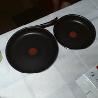 Sada panvíc Tefal Ingenio Easy Plus L1509202, 2 ks, 24/28 cm — škrabanec na hornom okraji panvice (stav: pozri 2. obrázok) 2