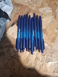 Pix retractabil BIC Soft Feel Clic, cerneală albastră, vârf mediu 1,0 mm, zonă de prindere cauciucată, 9 bucăți (din set original) 4