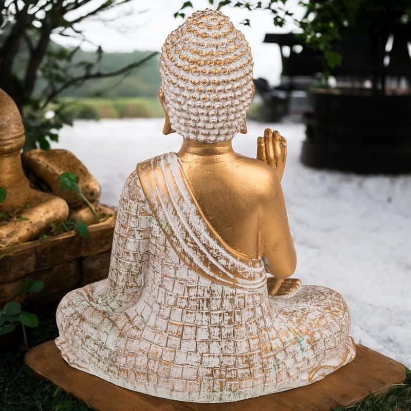 MIJOMA Arany-Fehér Vintage Buddha Szobor 21 cm Méretben Polirezinből, Mécses Tartóval - Spirituális Lakásdekoráció, Elegáns Ajándék