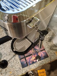 Pákový kávovar De'Longhi Dedica Style EC685.M — Kávovar 3