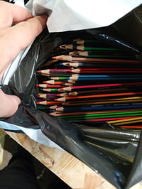Set creioane colorate STAEDTLER Noris Colour 185 C144 – 144 bucăți, 12 culori — vârfuri rupte, set incomplet (stare: vezi a 2-a imagine) 3
