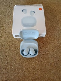Bluetooth slúchadlá Xiaomi Redmi Buds 6 Play – 36 hodín – netestované (po odpojení od nabíjačky nefungujú) (stav: pozri 2. obrázok) 3