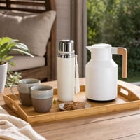 Teadélutáni nyugalom: 1 l termoszkancsó + 800 ml teaszűrős palack + bambusz tálca 1
