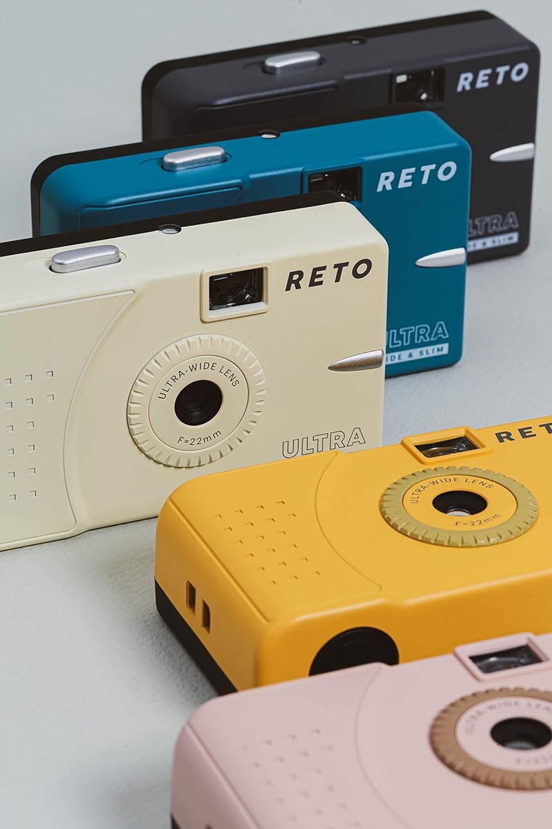 RETO krém színű, 35mm-es újratölthető fényképezőgép széles látószögű objektívvel