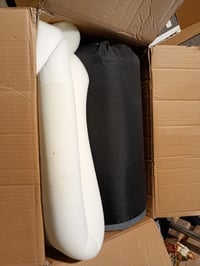 Ortopedický pelech pre psov KSIIA sivý, s odnímateľným prateľným poťahom, nepremokavou vnútornou vložkou, protišmykovou spodnou stranou a vyvýšenými okrajmi - 91x68x16 cm 2