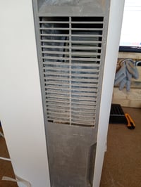 Odvlhčovač vzduchu Comfee MDDPE-50DEN7, výkon 50 l/deň, 6 l nádrž, pre plochu 116 m², biela farba, funkcia sušenia, 24-hodinový časovač, kolieska 3