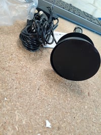 AtomDream Tech Beltéri TV Antenna Mágneses Talppal és Erősítővel, 360 fokos Jelfogás, 4K 1080P HD, Smart TV és IPTV Kompatibilis, Használt 2