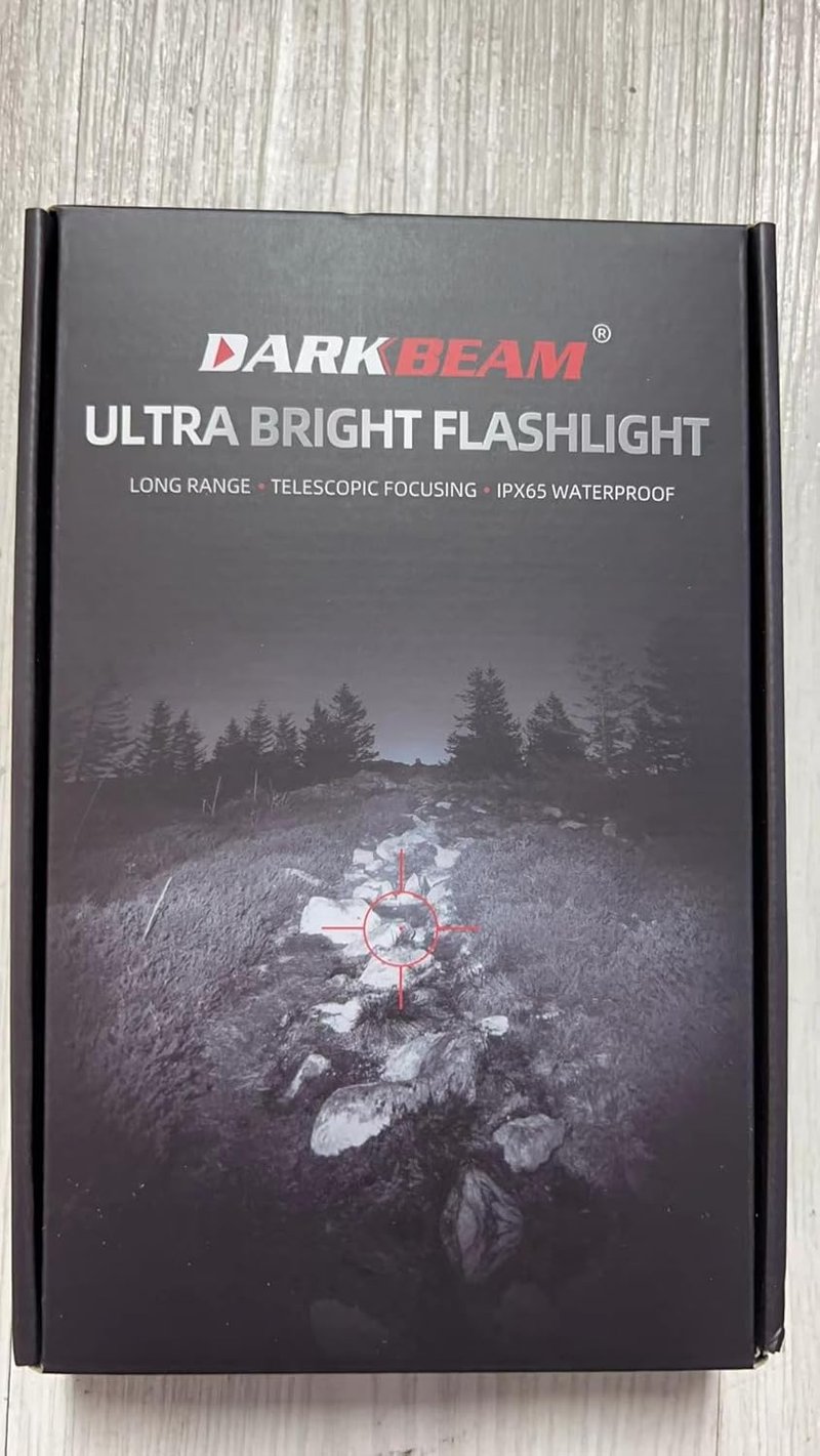 DARKBEAM 850nm Zoomolható IR Lámpa Éjjellátóhoz, Vadászathoz - 10W, Újratölthető