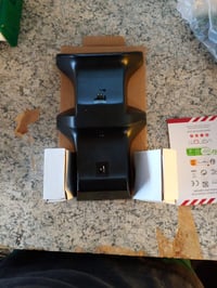 Venom Twin Charging Dock Xbox Series X, S és Xbox One kontrollerhez, 2 db — Újratölthető akkumulátor nélkül (állapot: lásd a 2. képet) 2