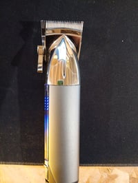 Mașină de tuns cu acumulator BaByliss Super-X Metal E996E, oțel japonez — defectă, pentru piese: nu funcționează din cauza unei probleme de contact (stare: vezi imaginea 2) 3