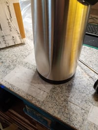 Termos cu pompă Pioneer din oțel inoxidabil, 5 litri, dozator pentru cafea și ceai, pentru băuturi calde și reci — parte laterală ușor îndoită (stare: vezi a doua fotografie) 2