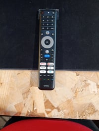 Daljinski upravljač CHiQ L40QST za 40-inčni QLED Pro Smart Google TV, s brzim tipkama za Netflix, YouTube, Prime Video i glasovnim upravljanjem 2