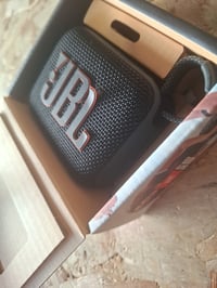 Boxă portabilă Bluetooth JBL Go 4, negru, folosită - JBL Pro Sound, bas — litera L se dezlipește (stare: vezi a 2-a imagine) 3