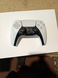 Bezdrôtový ovládač Sony DualSense pre PS5 biely – používaný stav – gamepad pre PlayStation 5, originálny joystick Sony 2