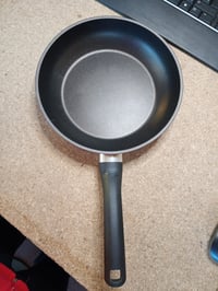 Fissler Cenit Red tava, 1 komad (Ø 24 cm), aluminij, neprijanjajući sloj, indukcija, crvena — set od 1 komada 5