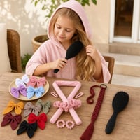 Detský kadernícky set: 10x sponka + natáčka + 66cm vrkoč + kefa + pončo 1