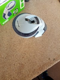 Aparat de etichetare manual DYMO Omega cu sistem de embosare prin rotire și clic, pentru uz casnic și hobby, produs personalizat 3