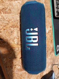JBL Flip 7 Hordozható Bluetooth Hangszóró, Kék, IP68 Vízálló — — hibás, alkatrésznek: nem veszi fel a töltést (állapot: lásd a 2. képet) 2