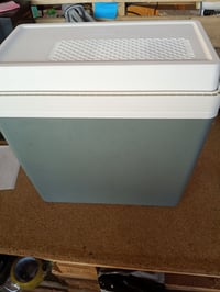 Ladă frigorifică electrică Mobicool Mirabelle MM24 DC 20L, 12V, termoelectrică, geantă frigorifică auto, răcire 15°C, gri piatră, compactă, potrivită și pentru autocamioane 3