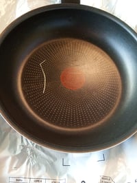 Panvica Tefal XL Force C38504 24 cm, nepriľnavý hliník, s indikátorom Thermo-Signal, čierna — stred je poškriabaný (stav: pozri 2. obrázok) 3