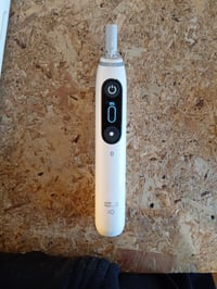 Oral-B iO Series 6 električna četkica za zube - bijela, s naprednom tehnologijom čišćenja — bez glave četkice, rabljeno (stanje: vidi 2. sliku) 3