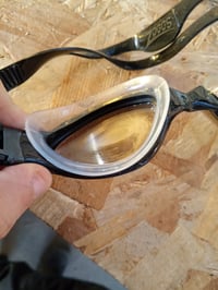Ochelari de înot Zoggs Tiger LSR+ Titanium pentru adulți, croială standard (Regular Fit), protecție UV, lentile anti-aburire, curea cu reglare rapidă, folosiți 2