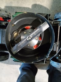 Bosch CityMower 18V-32-300 Akkus Fűnyíró 32 cm vágásszélesség — hibás, alkatrésznek: nem reagál újratöltés után (állapot: lásd a 2. képet) 2