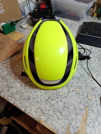 Inteligentná cyklistická prilba Lumos Ultra MIPS s LED svetlom, smerovkami a brzdovým svetlom, Bluetooth, Electric Lime, veľkosť M-L 2