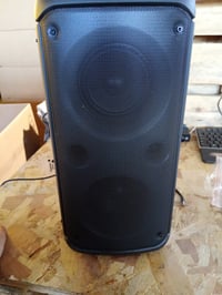 Boxă Bluetooth TAMPROAD Q55, 80W, cu iluminare LED, wireless, 1 bucată — defectă, pentru piese: nu pornește (stare: vezi a 2-a imagine) 2