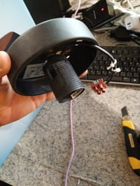 Stropné svietidlo EGLO Mogano — poškodené, čiastočne funkčné: časť, ktorú pripájame do elektrickej siete, je zlomená (stav: pozri 2. obrázok) 4