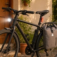 Set Start Bicicletă Urbană: pipă + lumini față-spate + suport bidon + geantă impermeabilă + antifurt 1