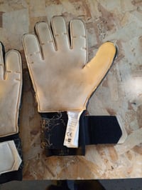 uhlsport Absolutgrip Flex Frame Carbon golmanske rukavice s profesionalnom zaštitom prstiju, prianjanjem i stabilnošću - veličina 10 - rabljeno 2