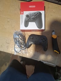 Bezdrôtový ovládač Nintendo Switch Pro Controller pre konzolu Nintendo Switch, čierny, rozbalený tovar z outletu 3