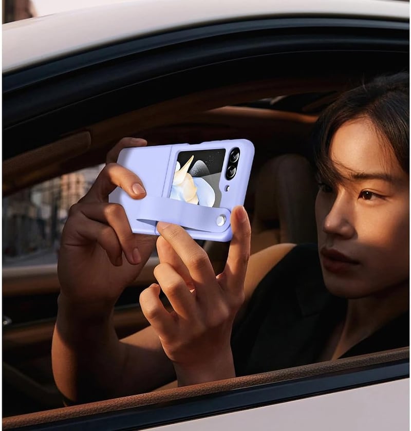Samsung Galaxy Z Flip 5 Vegán Bőr Tok Nyakpánttal - Fekete ANFAIRLACE Védőtok