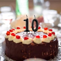GOTRUST Születésnapi Szám Gyertya Készlet 0-9 Számokkal + Happy Birthday Tortadísz - Arany Csillogó Dekoráció Tortára, Évfordulóra, Esküvőre 6