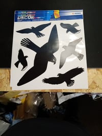 HERMA 5999 Set naljepnica za prozore za zaštitu od ptica, 30 komada, 30x30 cm, crne, samoljepljive, uklonjive — jedna ptica se ogulila (stanje: vidi 2. sliku) 2