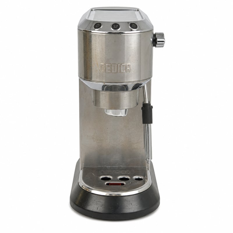De'Longhi Dedica Style EC685.M espresso aparat s ručnim nastavkom za pjenjenje mlijeka, 15 cm, srebrni — vidljivi tragovi korištenja