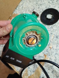 Pompă de circulație MECUTP RS15/9 125W, pompă de circulație pentru încălzire, înălțime de pompare max. 9m, debit max. 1,8 m³/h, racord NPT 3/4 4