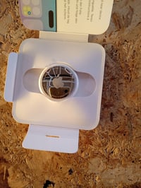 Tracker Apple AirTag generația a 2-a, 1 buc., Bluetooth, IP67, Find My, pentru breloc — carcasă pătată și zgâriată (stare: vezi a 2-a imagine) 2