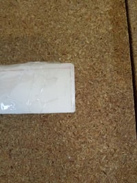 Folie autoadezivă pentru mobilă d-c-fix, alb mat satinat, monocolor, 67,5 cm x 2 m - Margine îndoită și murdară (stare: vezi a 2-a imagine) 4