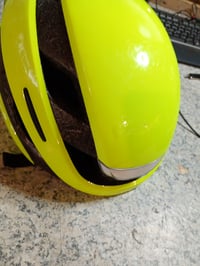 Inteligentná cyklistická prilba Lumos Ultra MIPS s LED svetlom, smerovkami a brzdovým svetlom, Bluetooth, Electric Lime, veľkosť M-L 3