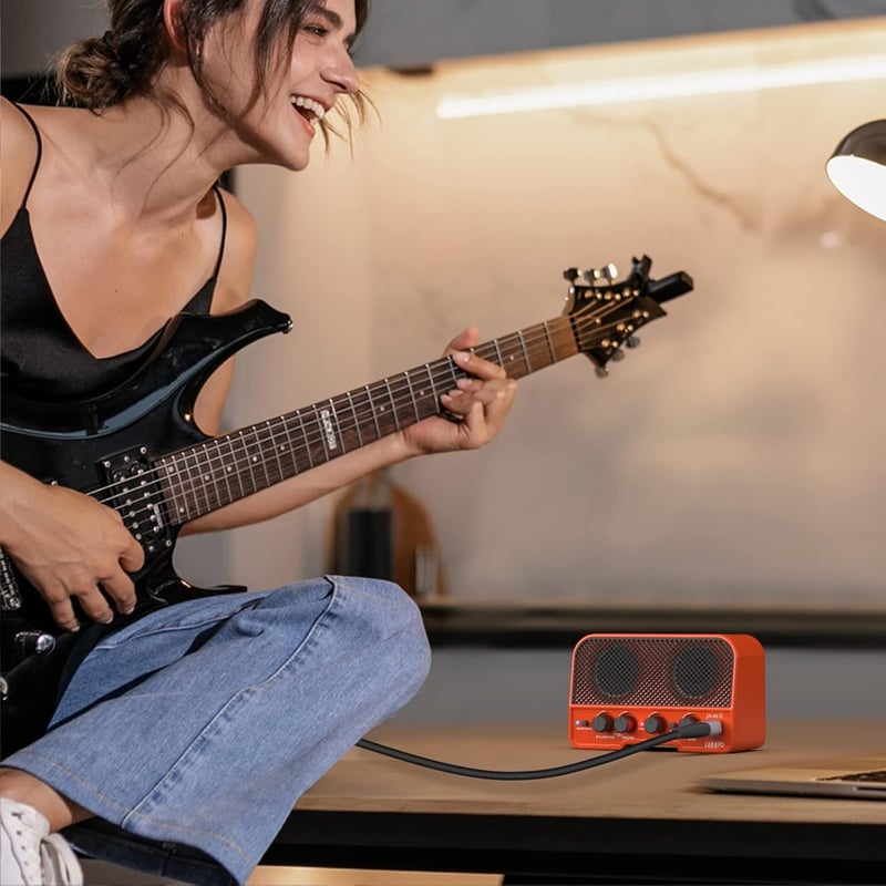 Lekato 10W Bluetooth E-gitár erősítő - Hordozható, újratölthető, 3 sávos EQ