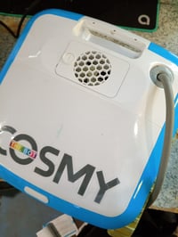 Robot de curățare pentru piscină BWT Cosmy 150 - curăță fundul, pereții și linia apei, pentru piscine de până la 10 m, potrivit pentru toate formele de piscină, ușor și 2