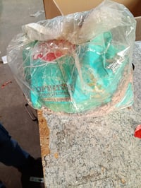 Așternut din granule de lemn Aimé Prop'Nature pentru iepuri și rozătoare 10 L – granule naturale din lemn, miros plăcut de lemn, nu se lipește de lăbuțe — set de 3 bucăți 4